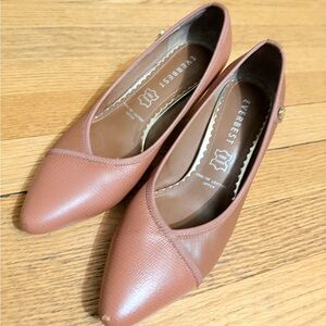 Everbest  Leather Shoes Heels Size 37 (Euro) Beige/brown - 6.5 US size